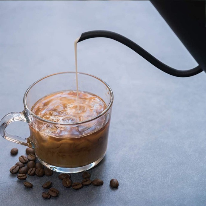 Black stainless steel gooseneck hand brewed coffee