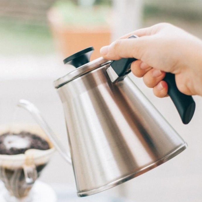 Silver hand-pour gooseneck drip coffee maker