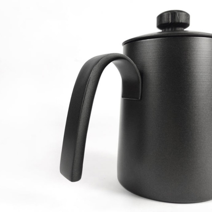 Large capacity coffee pot with temperature display