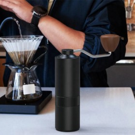 Sturdy and durable portable manual coffee grinder