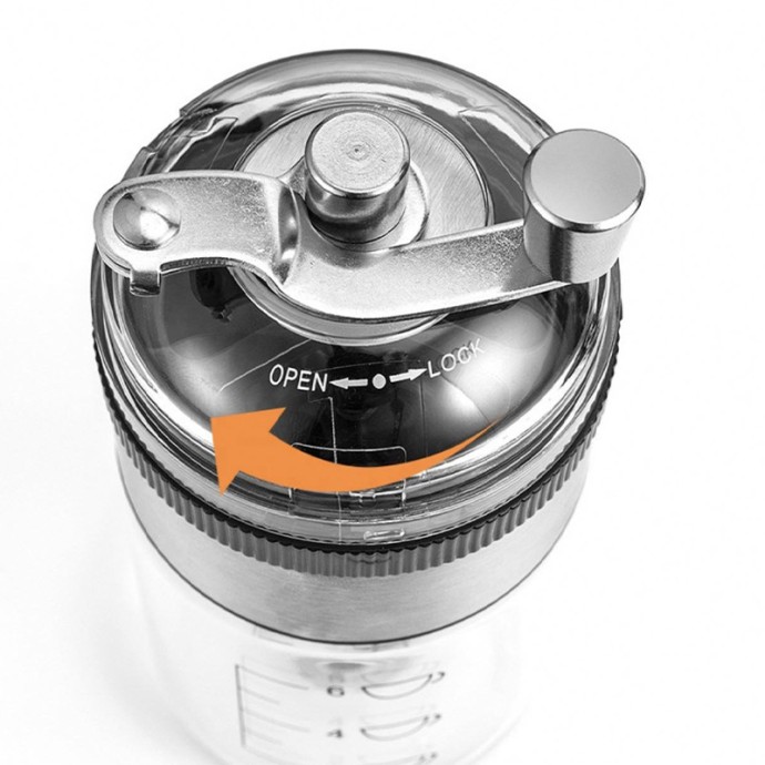 Manual coffee grinder with ceramic grinding core