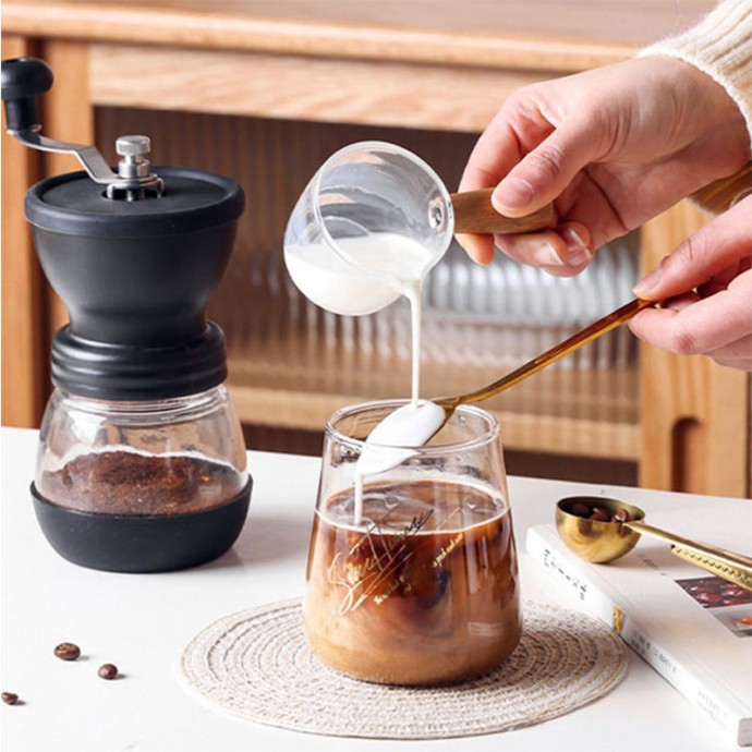 Retro durable manual coffee grinder