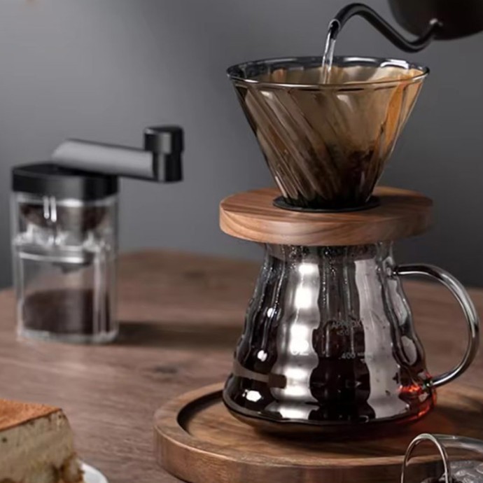 Modern multi-powered manual coffee grinder