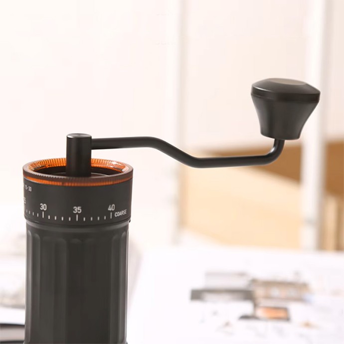Portable manual coffee grinder