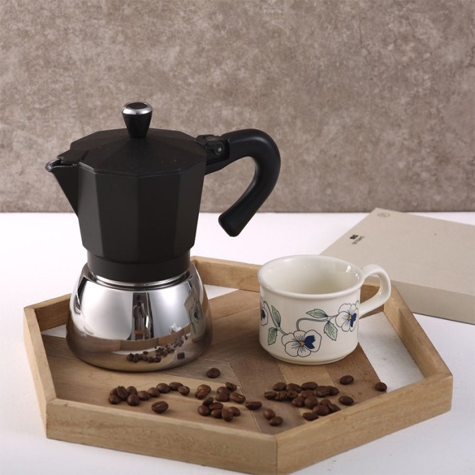 Classic Moka Pot in Matte Aluminum