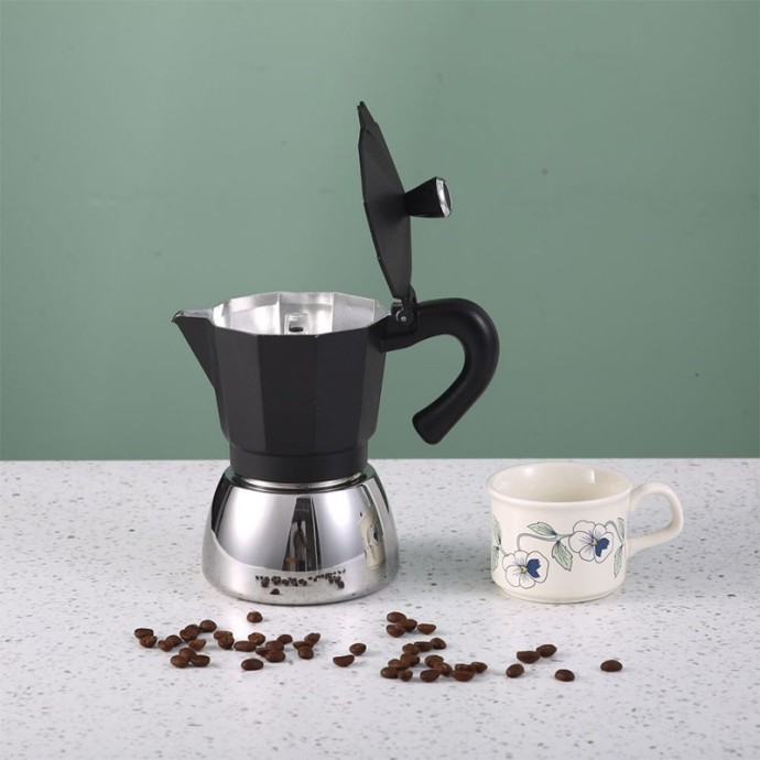 Classic Moka Pot in Matte Aluminum